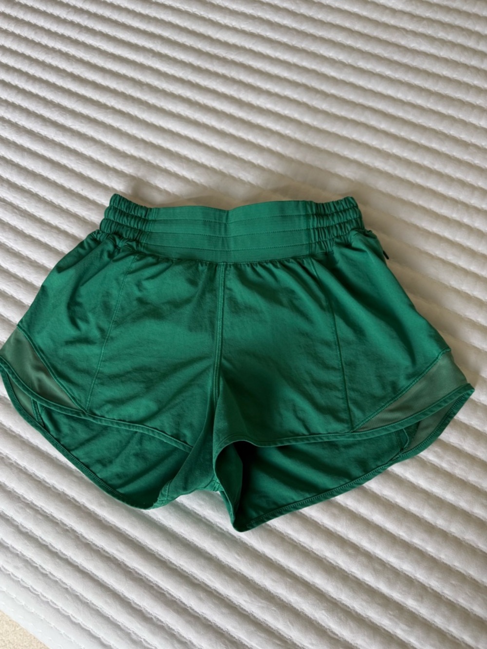 Lululemon Hotty Hot High-Rise Lined Shorts 2.5” Cascadia Green